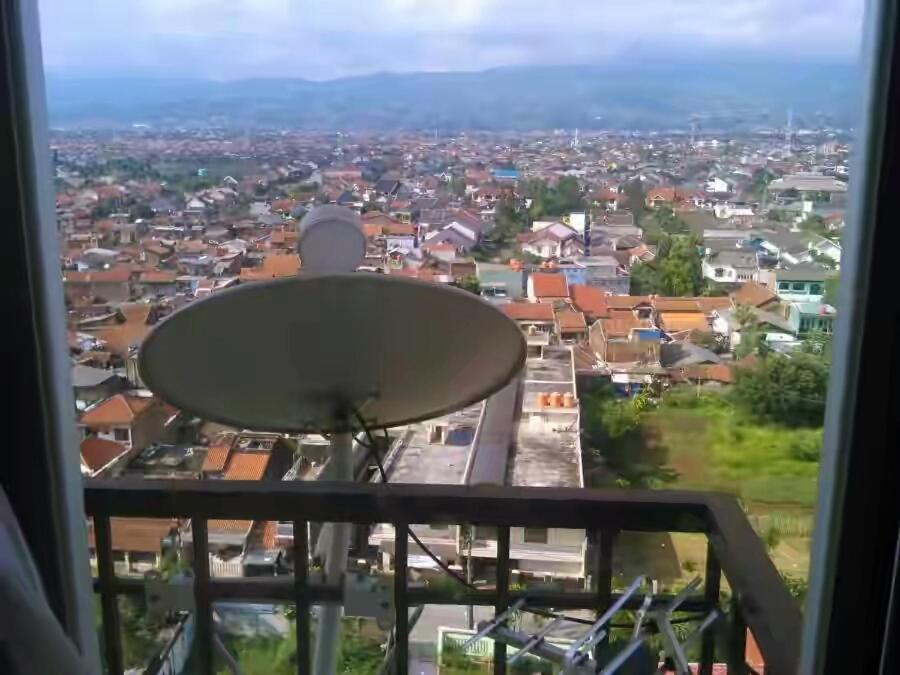 Apartment The Suites Metro By Yudis Bandung Chambre photo